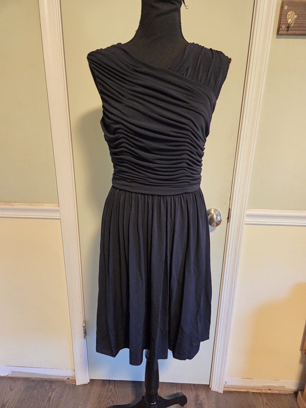 Brooks Brothers Black Or Navy Ruched Dress